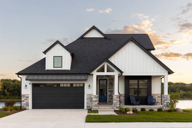 Best Roof Maintenance and Cleaning  in Dellwood, MO